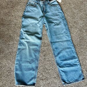 Abercrombie & Fitch x Jen Reed